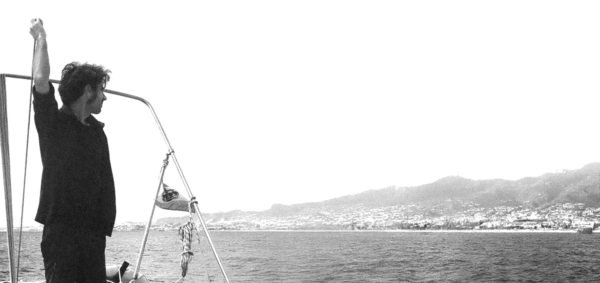 El patrón Guille a bordo del Velero Candela